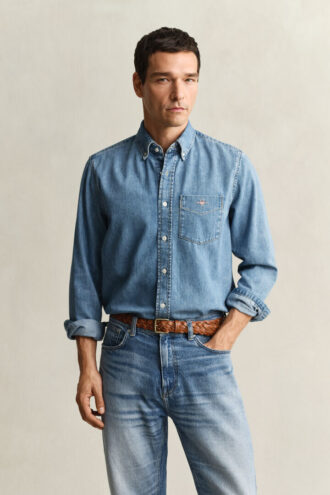 Chemise en denim à coupe classique