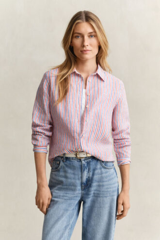 Chemise en lin rayée à la coupe classique