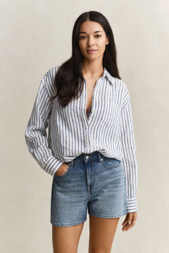 Chemise en lin rayée à la coupe décontractée